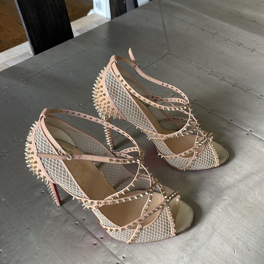 Christian Louboutin alarc 100mm beige nude light gold spike mesh stiletto 38.5 - Picture 2 of 11